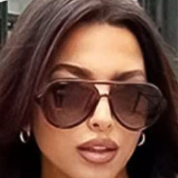 Retro Unisex Sunglasses   - Picture 4 of 4